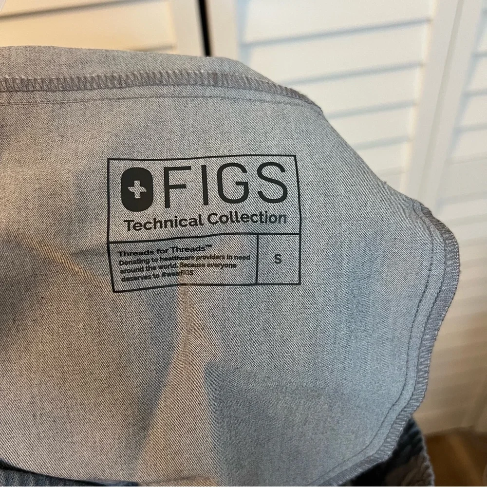 FIGS Mens Tansen Jogger Scrub Pants- Graphite Gray